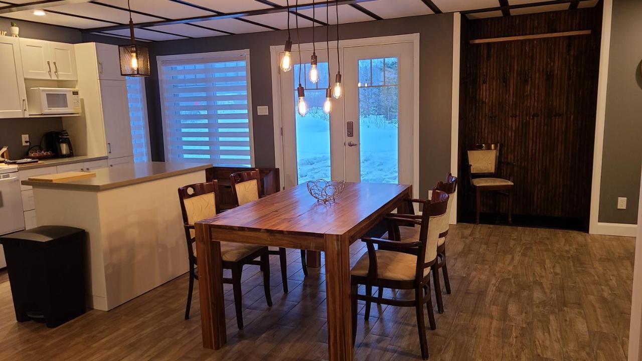Condo-Chalet De La Vallee D'Edouard LʼAnse-Saint-Jean Buitenkant foto